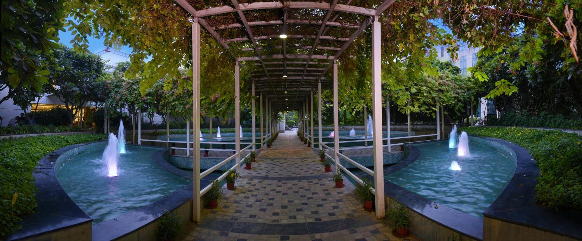 Treehouse Hotel Club & Spa Dharuhera Exterior photo