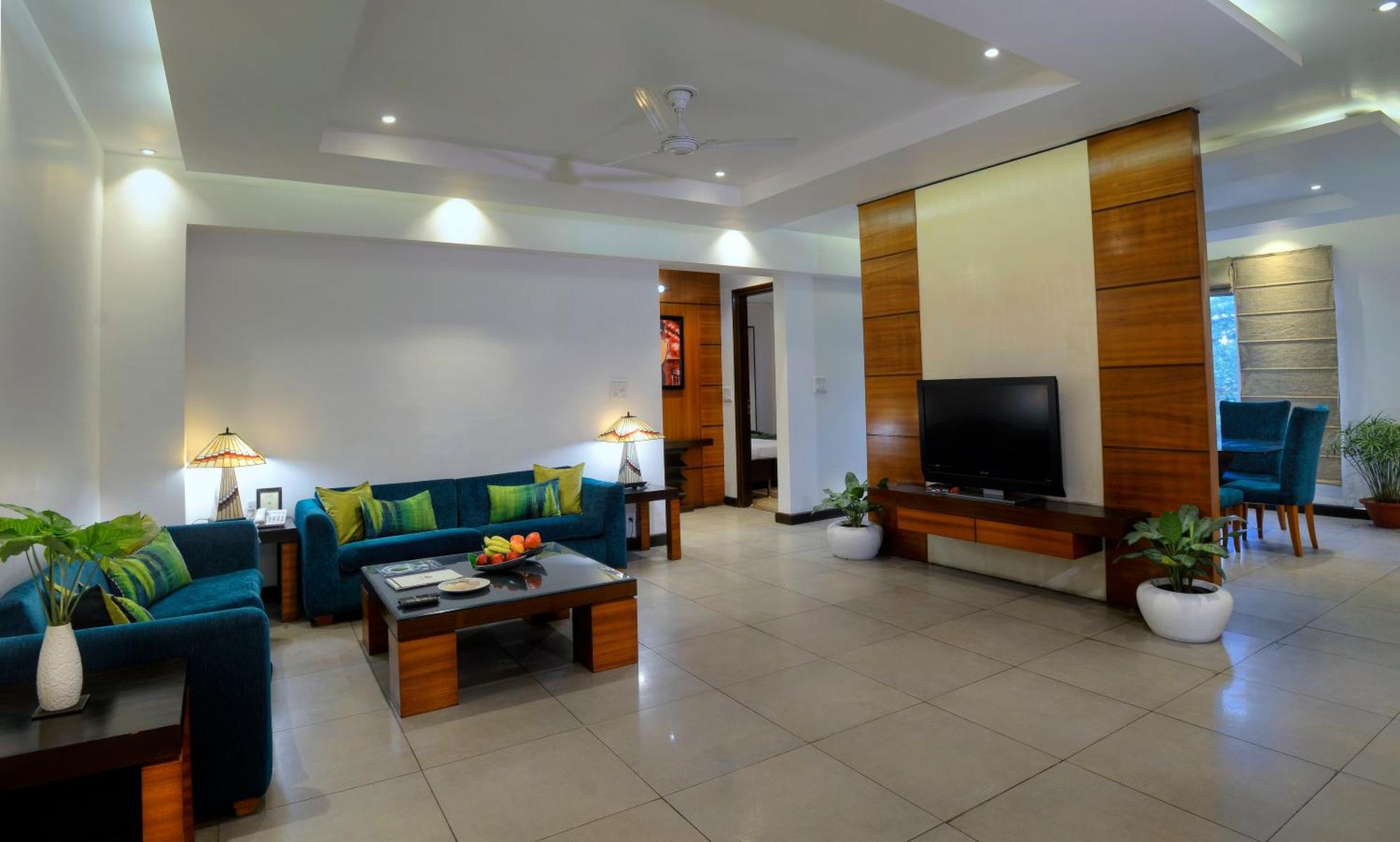 Treehouse Hotel Club & Spa Dharuhera Exterior photo