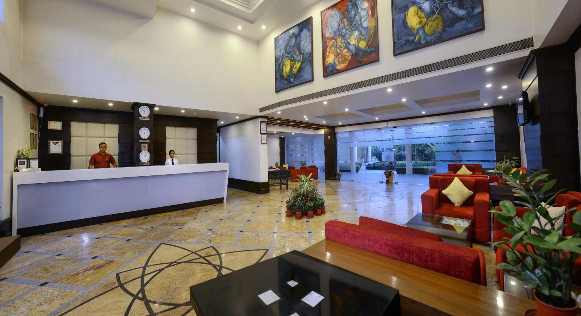 Treehouse Hotel Club & Spa Dharuhera Exterior photo